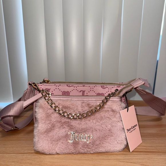 Juicy Couture Double Troublw Blush Faux Fur Crossbody Bag - Picture 1 of 5